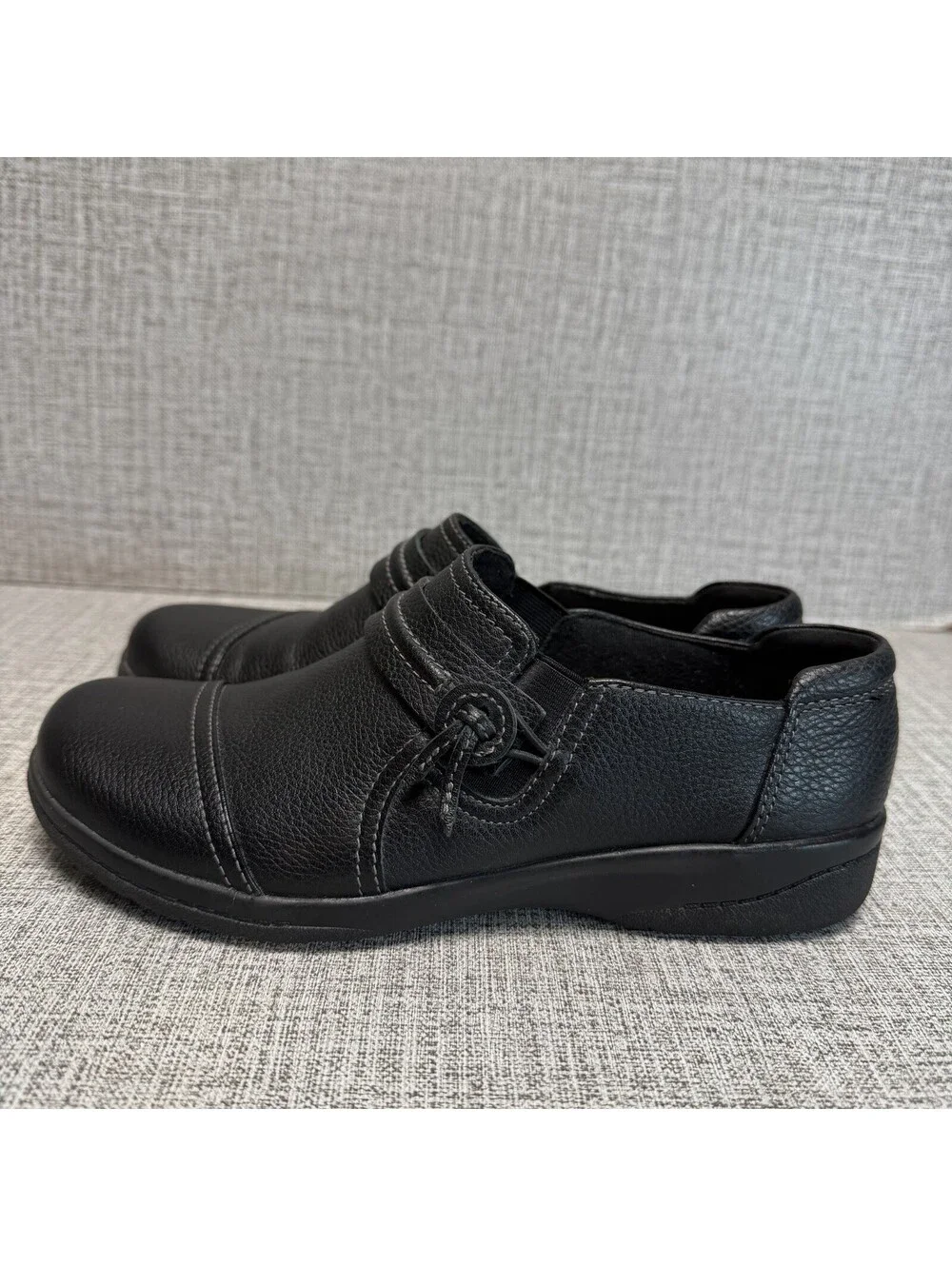 Clarks Cheyn Madi Womens Black Slip On Shoes Sz 6.5M Casual Comfort 15807
